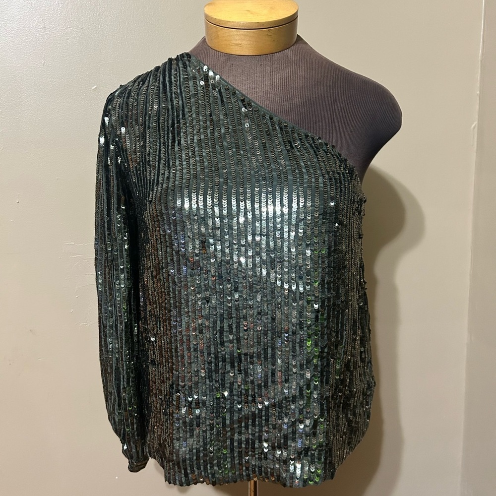 VELVET BY GRAHAM & SPENCER‎ SEQUIN ONE-SHOULDER TOP GREEN SZ L PARTY HOLIDAY